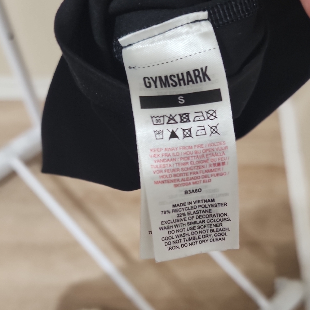 Gymshark Black Leggings - Picture 2 of 5